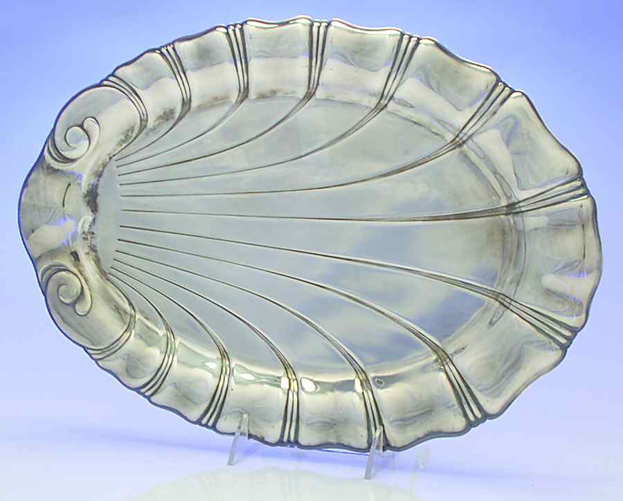 Neptune (Silverplate, Hollowware) 16" Oval Serving Platter by International Silver-1
