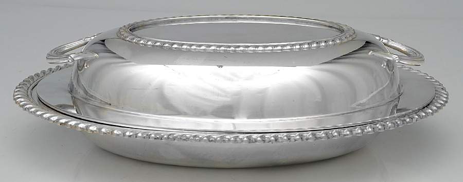 Ashley (Silverplate, Hollowware) (2 Pc) 11" Oval Double Vegetable by International Silver-1