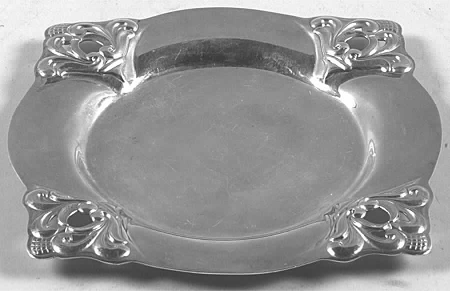 Royal Danish (Sterling, Hollowware) Bread Plate by International Silver-1
