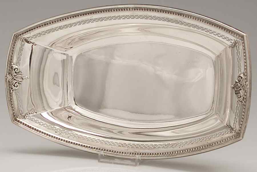 Trianon (Sterling, Hollowware) 12" Bread Tray by International Silver-1