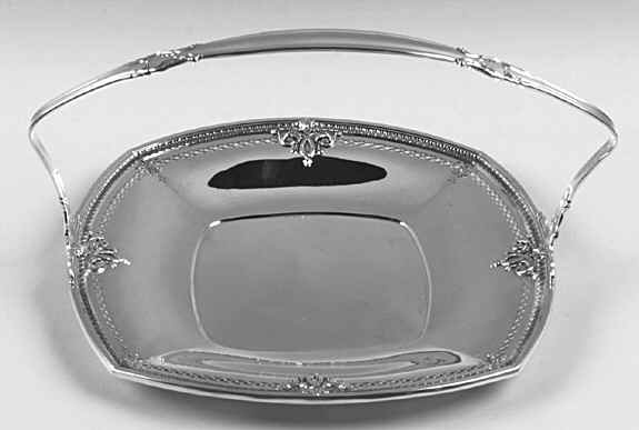 Trianon (Sterling, Hollowware) Sterling Sandwich Plate with Handle by International Silver-1