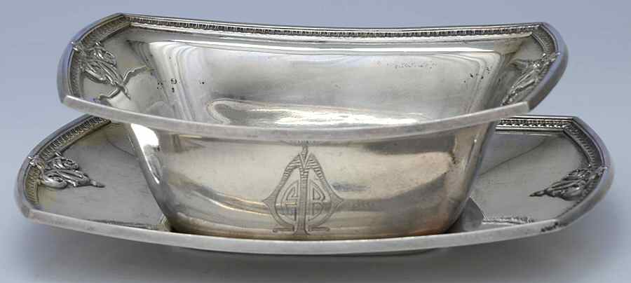 Trianon (Sterling, Hollowware) Sauce Boat & Underplate by International Silver-1