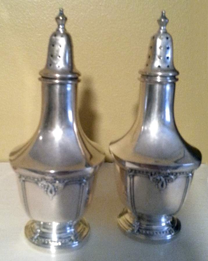 Trianon (Sterling, Hollowware) Salt and Pepper Set by International Silver-1