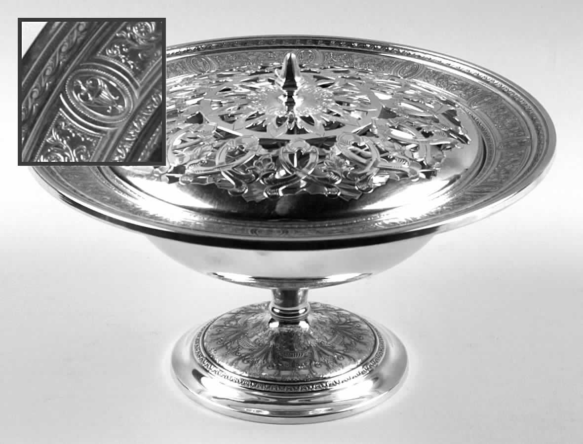 Wedgwood (Sterling, Hollowware, Geometric Base) 10" Round Centerpiece with Frog by International Silver-1
