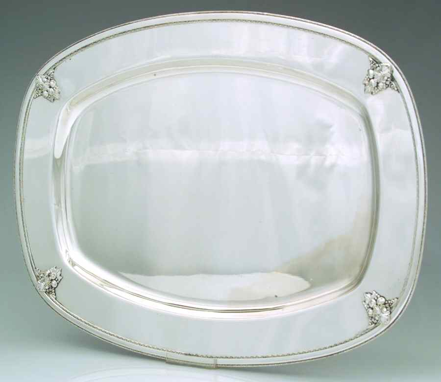 Adoration (Silverplate, Hollowware) 18" Oval Serving Platter by International Silver-1