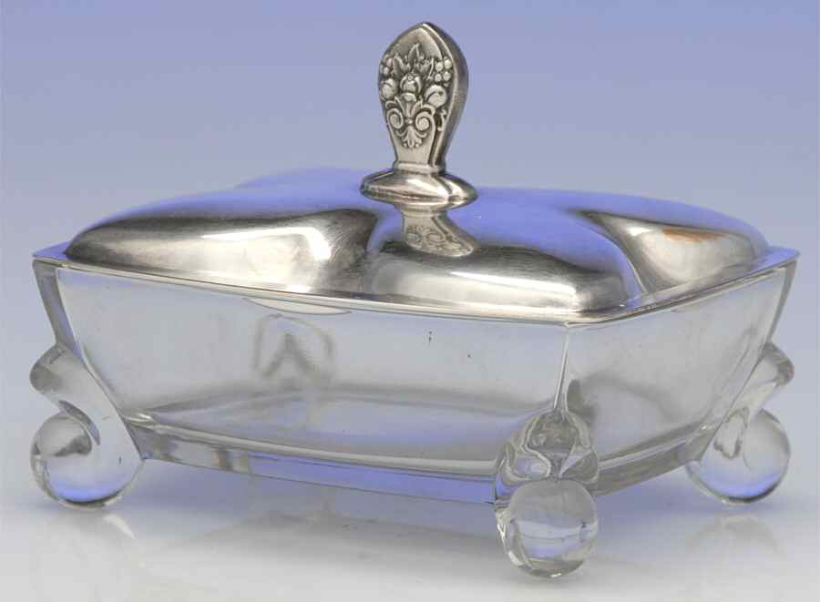 Adoration (Silverplate, Hollowware) Crystal Cigarette Box with Silverplate Lid by International Silver-1