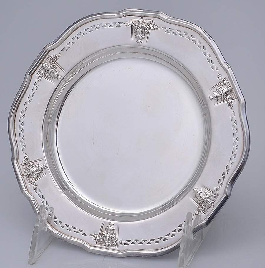 Ambassador (Silverplate, Hollowware) Bread & Butter Plate by International Silver-1