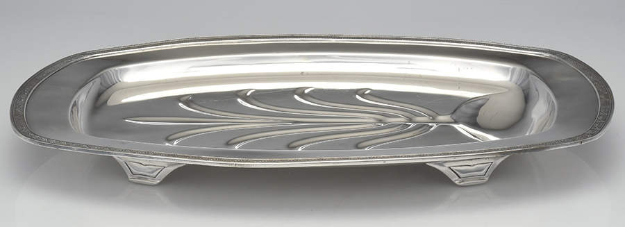 Anniversary (Silverplate, Hollowware) Large Plated Meat Platter with Well by International Silver-1