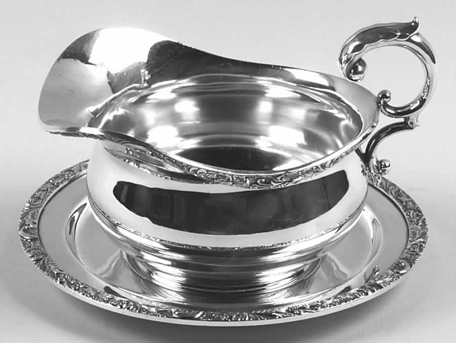 Beverly Manor (Silverplate, Hollowware) Plated Sauce Boat with Underplate by International Silver-1