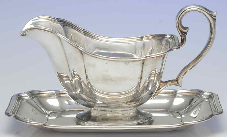 Chadwick (Silverplate, Hollowware) Plated Gravy Boat with Attached Underplate by International Silver-1