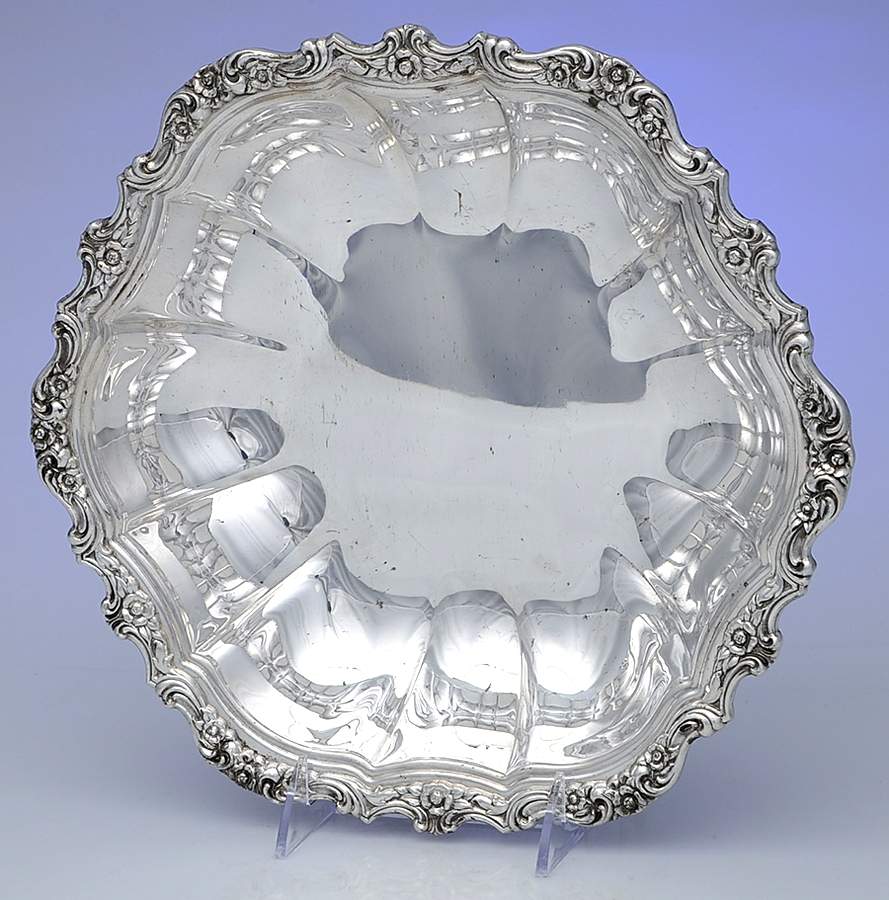 Countess (Silverplate, Hollowware) 11" Round Vegetable by International Silver-1