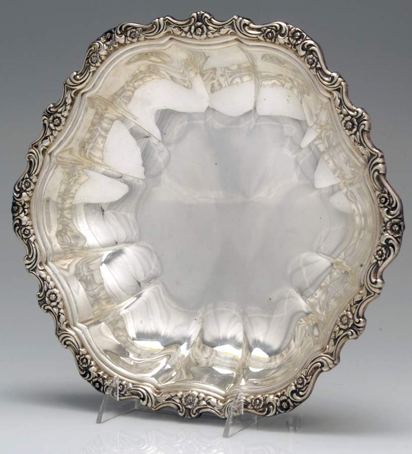 Countess (Silverplate, Hollowware) 11" Round Vegetable by International Silver-1