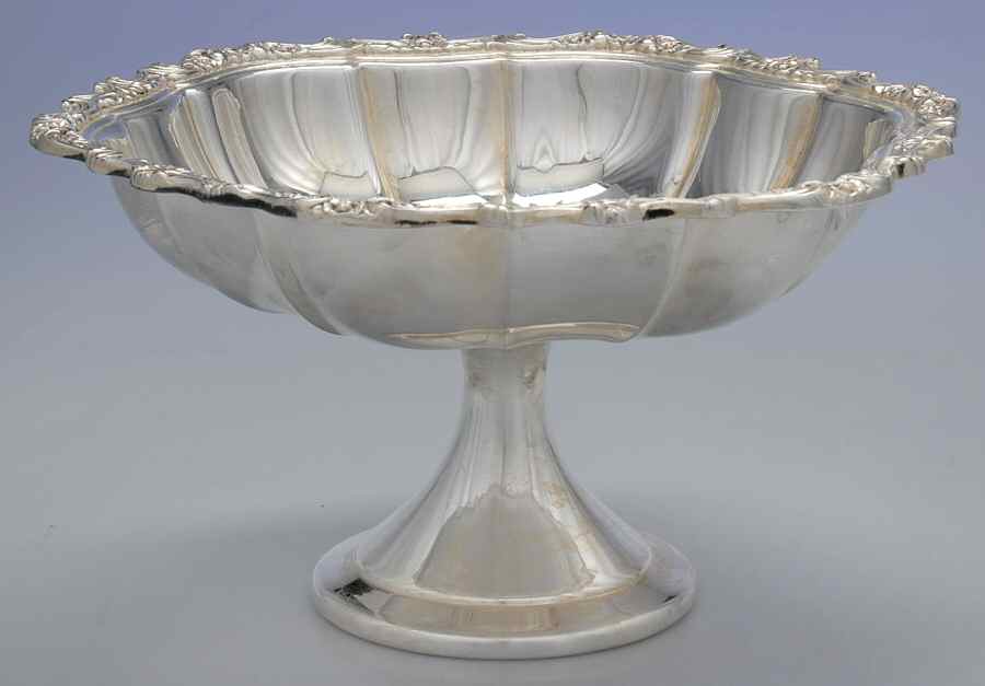 Countess (Silverplate, Hollowware) Footed Plated Round Centerpiece by International Silver-1