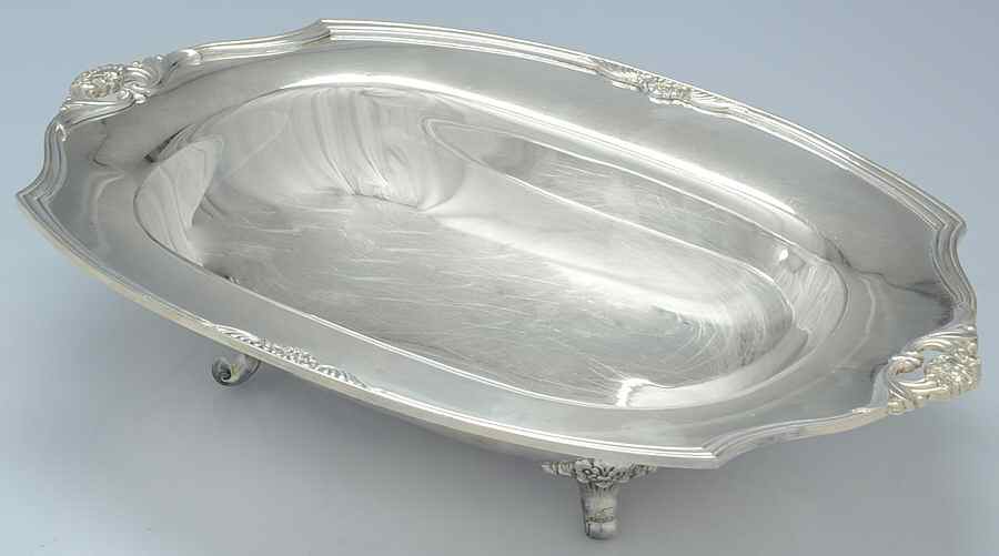 Eternally Yours (Silverplate, Hollowware) Footed Plated Oval Vegetable Bowl by International Silver-1