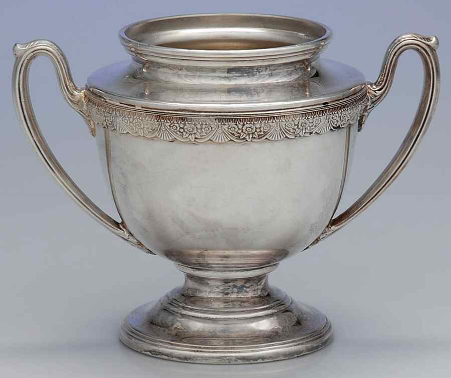 First Love (Silverplate, Hollowware) Sugar Bowl No Lid by International Silver-1