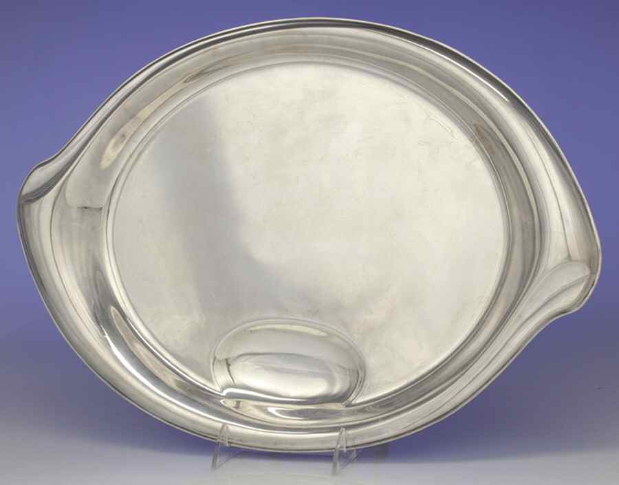 Flair (Silverplate, Hollowware) Medium Platter Footed Meat Platter with Well by International Silver-1