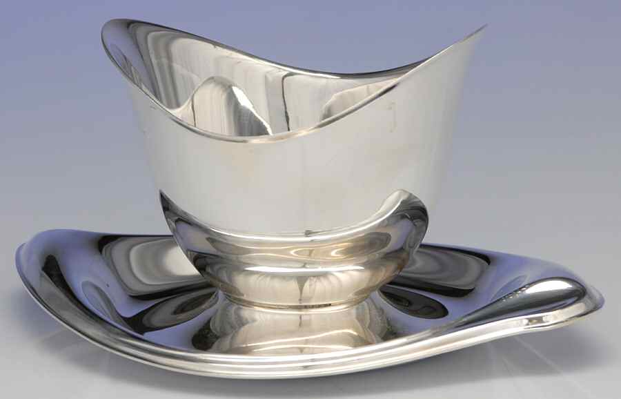 Flair (Silverplate, Hollowware) Plated Gravy Boat with Attached Underplate by International Silver-1