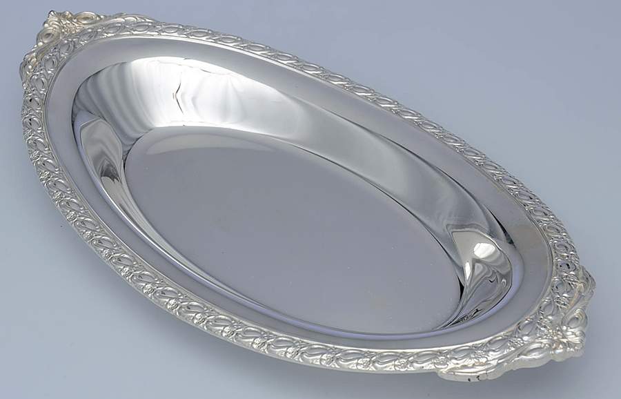 Gaiety (Silverplate, Hollowware) 14" Bread Tray by International Silver-1