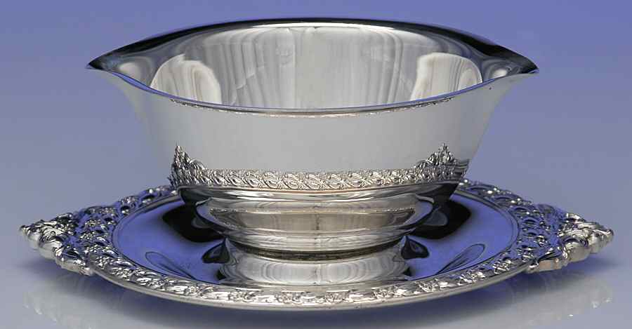 Gaiety (Silverplate, Hollowware) Plated Gravy Boat with Attached Underplate by International Silver-1