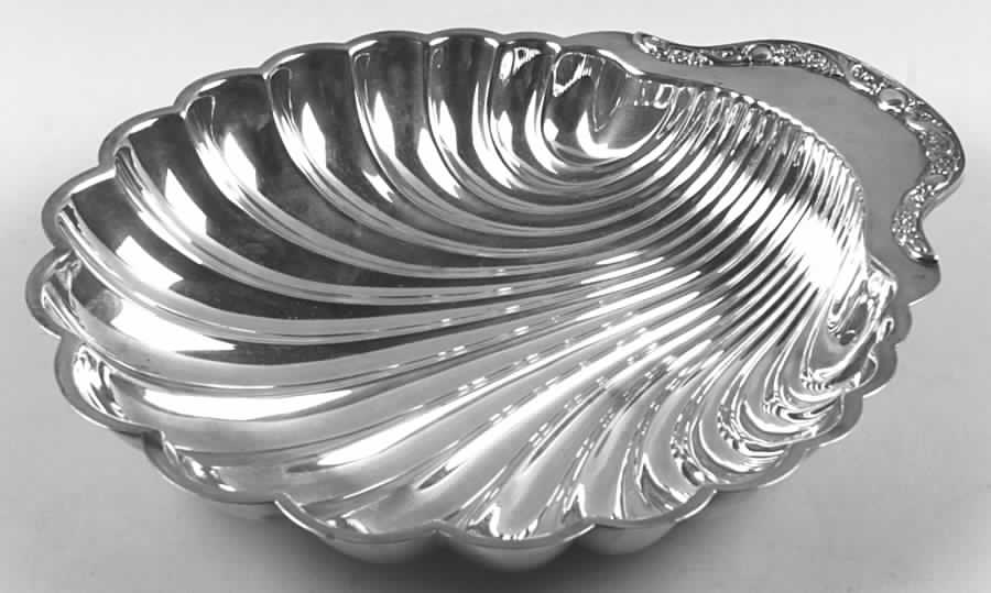 Victorian Rose (Silverplate, Hollowware) Silverplate Shell Shape Bowl by International Silver-1