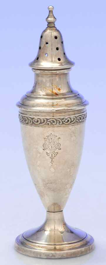 Triumph (Silverplate, 1925, Hollowware) Salt Shaker by International Silver-1