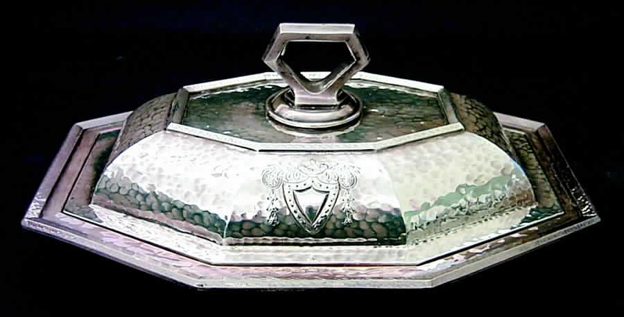 Heraldic (Silverplate, Hollowware) Double Vegetable Bowl by International Silver-1