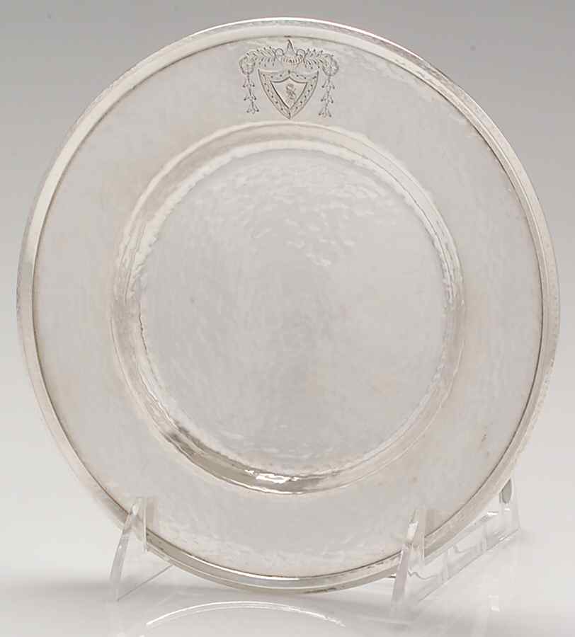 Heraldic (Silverplate, Hollowware) Bread & Butter Plate by International Silver-1