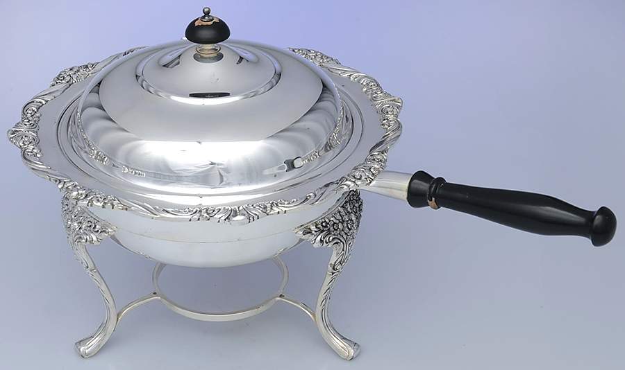 Heritage (Silverplate, Hollowware) Chafing Dish No Burner by International Silver-1