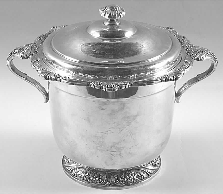 Heritage (Silverplate, Hollowware) Ice Bucket & Lid by International Silver-1