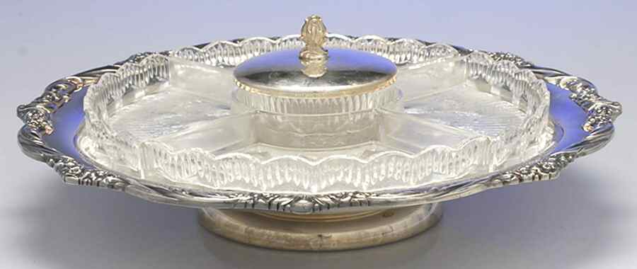 Heritage (Silverplate, Hollowware) Lazy Susan with Liner by International Silver-1