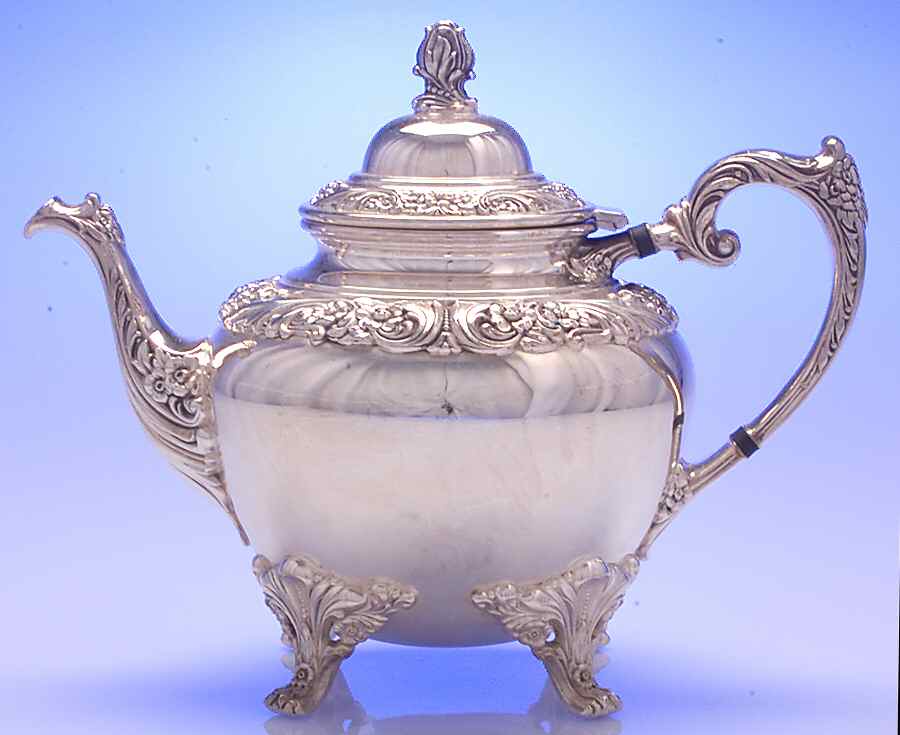Heritage (Silverplate, Hollowware) Teapot by International Silver-1