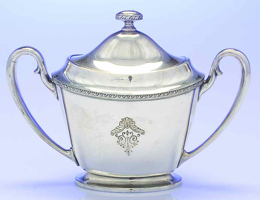 Pageant (Silverplate, Hollowware) Sugar Bowl & Lid by International Silver-1