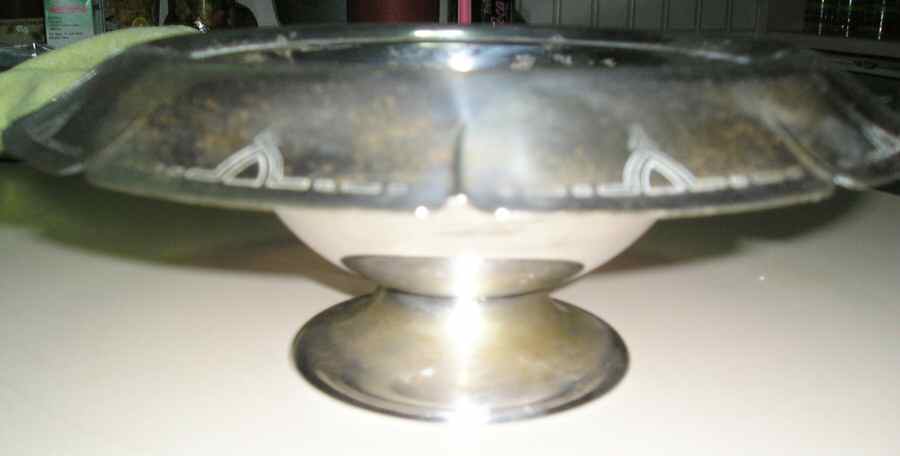 Paris (Silverplate, Hollowware) Round Silverplate Centerpiece by International Silver-1