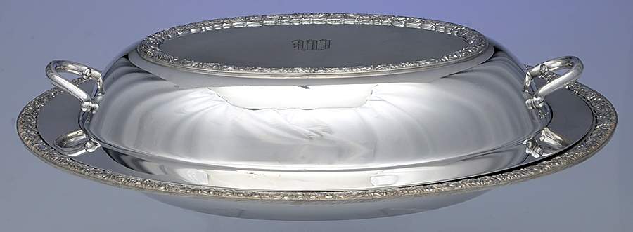 Primrose II (Silverplate, Hollowware) Double Vegetable Bowl by International Silver-1