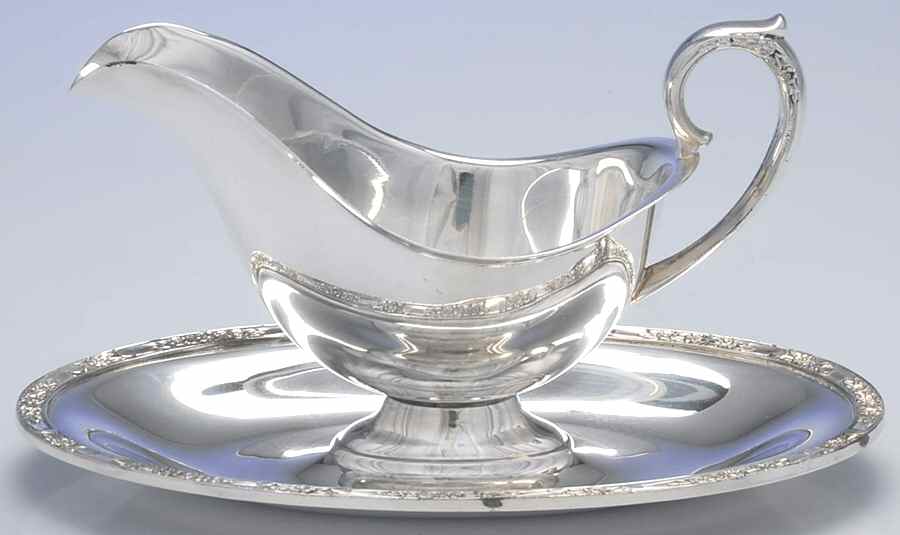 Primrose II (Silverplate, Hollowware) Plated Gravy Boat with Attached Underplate by International Silver-1