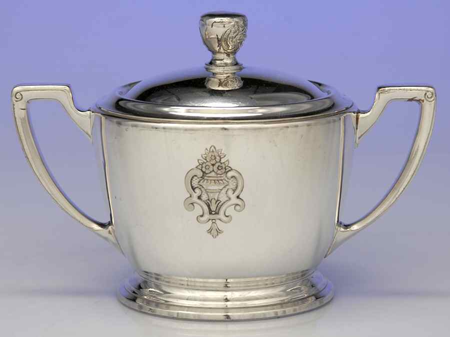 Princess-Lady Doris (Silverplate, Hollowware) Sugar Bowl & Lid by International Silver-1