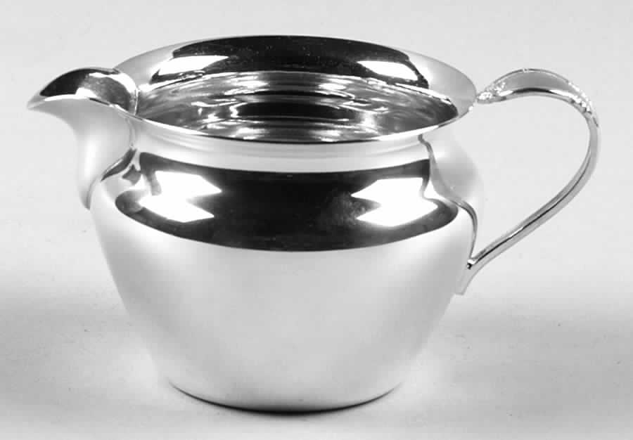 Remembrance (Silverplate, Hollowware) Silverplate Mini Creamer by International Silver-1