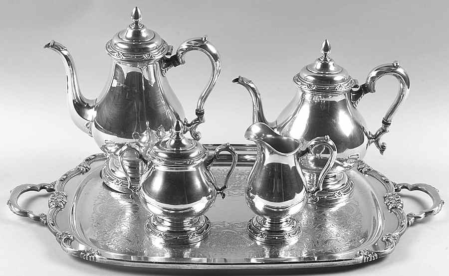 Remembrance (Silverplate, Hollowware) 5-Piece Silverplate Tea Set (with Tray) by International Silver-1