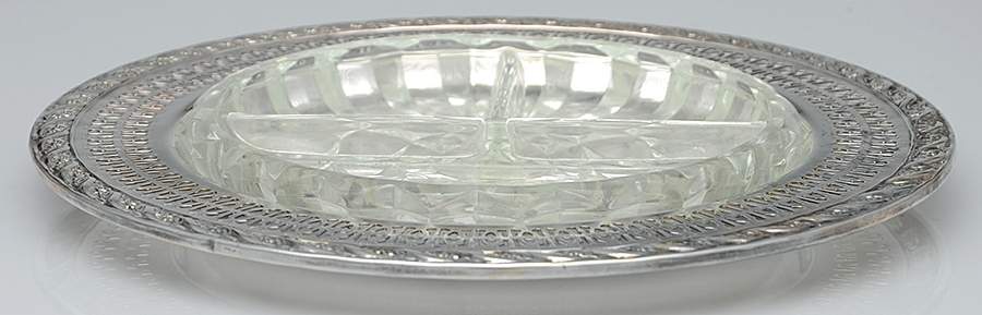 Spring Flower (Silverplate, Hollowware) Relish with Glass Liner by International Silver-1