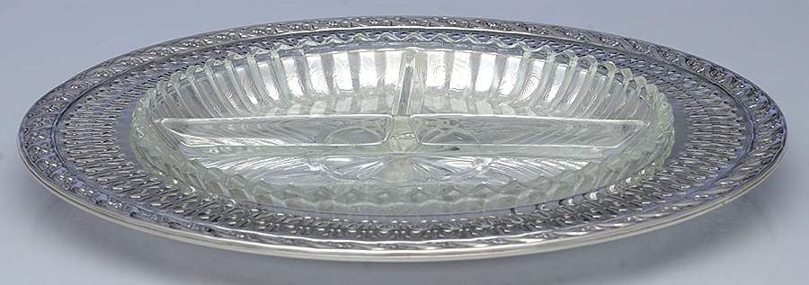Spring Flower (Silverplate, Hollowware) Relish with Glass Liner by International Silver-1