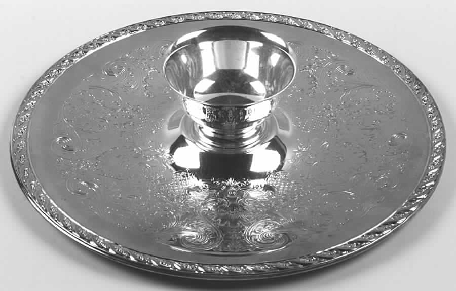 Spring Flower (Silverplate, Hollowware) Silverplate Attached Chip & Dip Set by International Silver-1