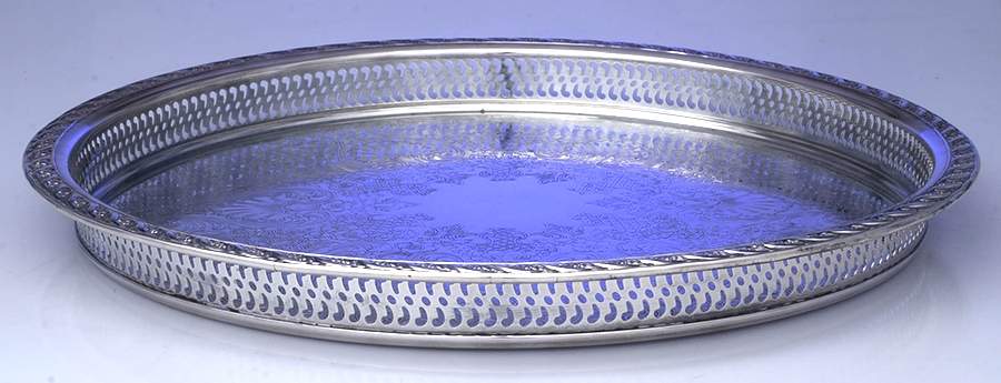 Spring Flower (Silverplate, Hollowware) 15" Gallery Tray by International Silver-1
