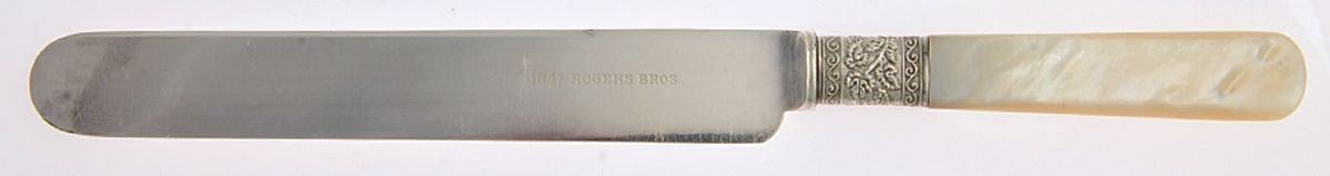 Pearl Handle Flatware 1 (Plated Bolster) Blunt Hollow Knife by International Silver-1