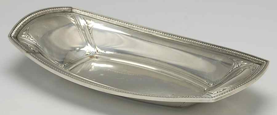 Pantheon (Sterling, 1920, Hollowware) 12" Bread Tray by International Silver-1