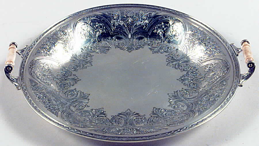 Paisley (Silverplate, Hollowware) 10" Handled Round Tray by International Silver-1