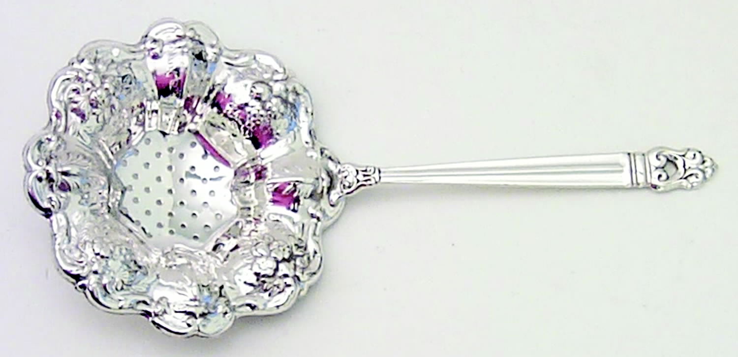 Royal Danish (Sterling, 1939) Solid Individual Overcup Tea Strainer by International Silver-1