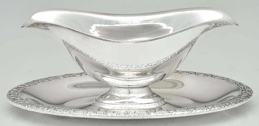 Camelot-Melody (Silverplate, 1964, Hollowware) Plated Gravy Boat with Attached Underplate by International Silver-1