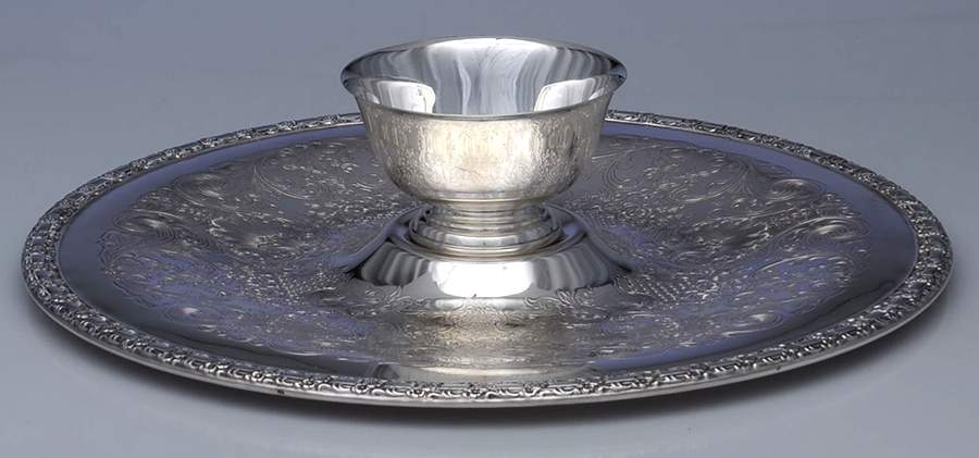 Camelot-Melody (Silverplate, 1964, Hollowware) 2 Piece Chip & Dip Set by International Silver-1