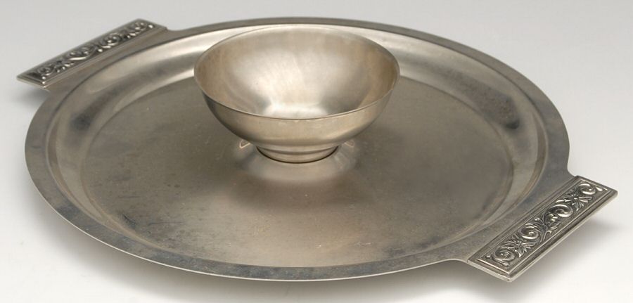 Di Lido (Stainless, Hollowware) 2 Piece Chip and Dip Set by International Silver-1