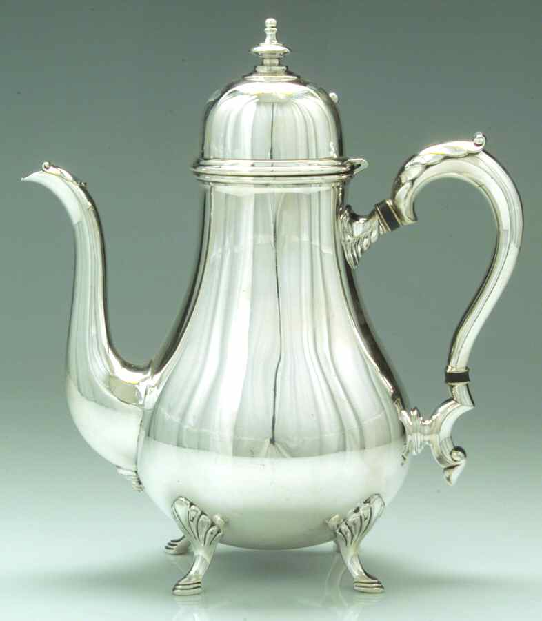 King George (Silverplate, 1921, Hollowwaree) Silverplate Coffee Pot by International Silver-1